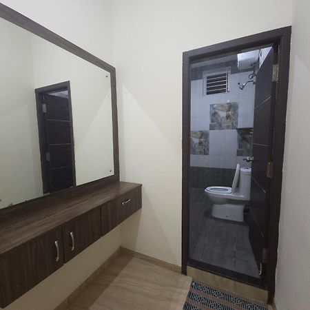 Shi'S Vilva - The Bungalow In Coimbatore - Near Airport, Kmch, Codesia Exterior photo